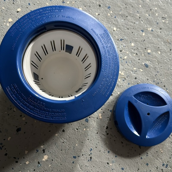 Swimming Pool Spa Floating Chlorine Chemical Dispenser Holds tablets - Picture 4 of 6